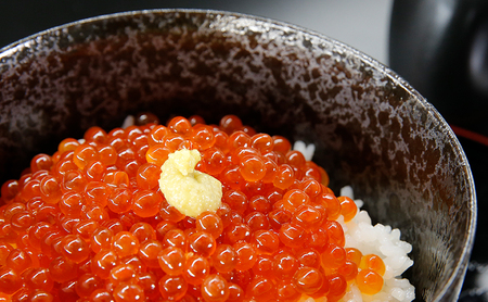 かじかの子 醤油漬 & イクラ 醤油漬 新鮮 鮭卵使用 手作り 180g×各1瓶 北海道 豊浦 噴火湾 優しい醤油とみりんの味 いくら カジカ 【 ふるさと納税 人気 おすすめ ランキング 魚介類 魚