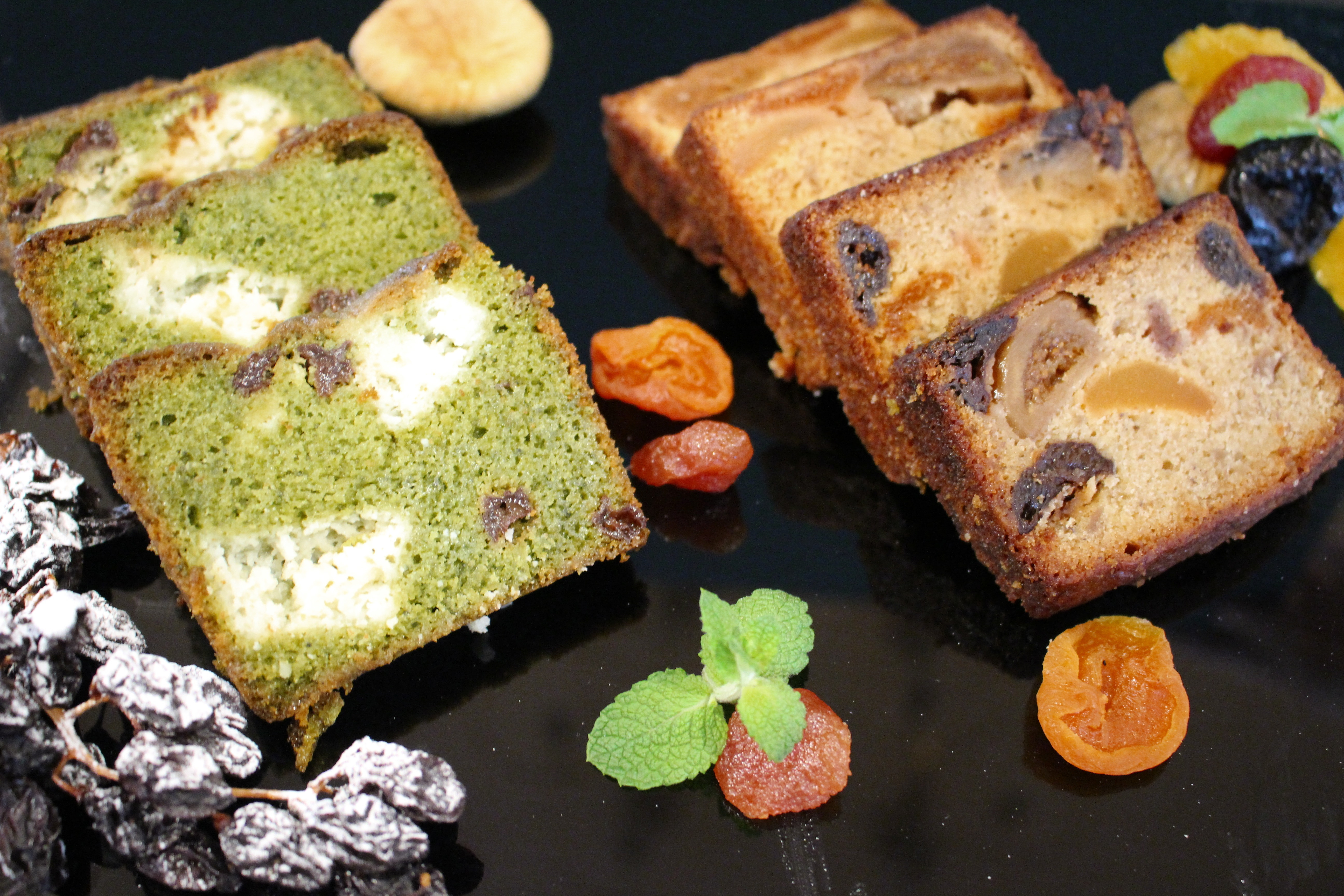 
Ｍ３２６〈ザ・クラシックゴルフ倶楽部〉muneokaパウンドケーキ 2種セット　ドライフルーツ・抹茶＆チーズ
