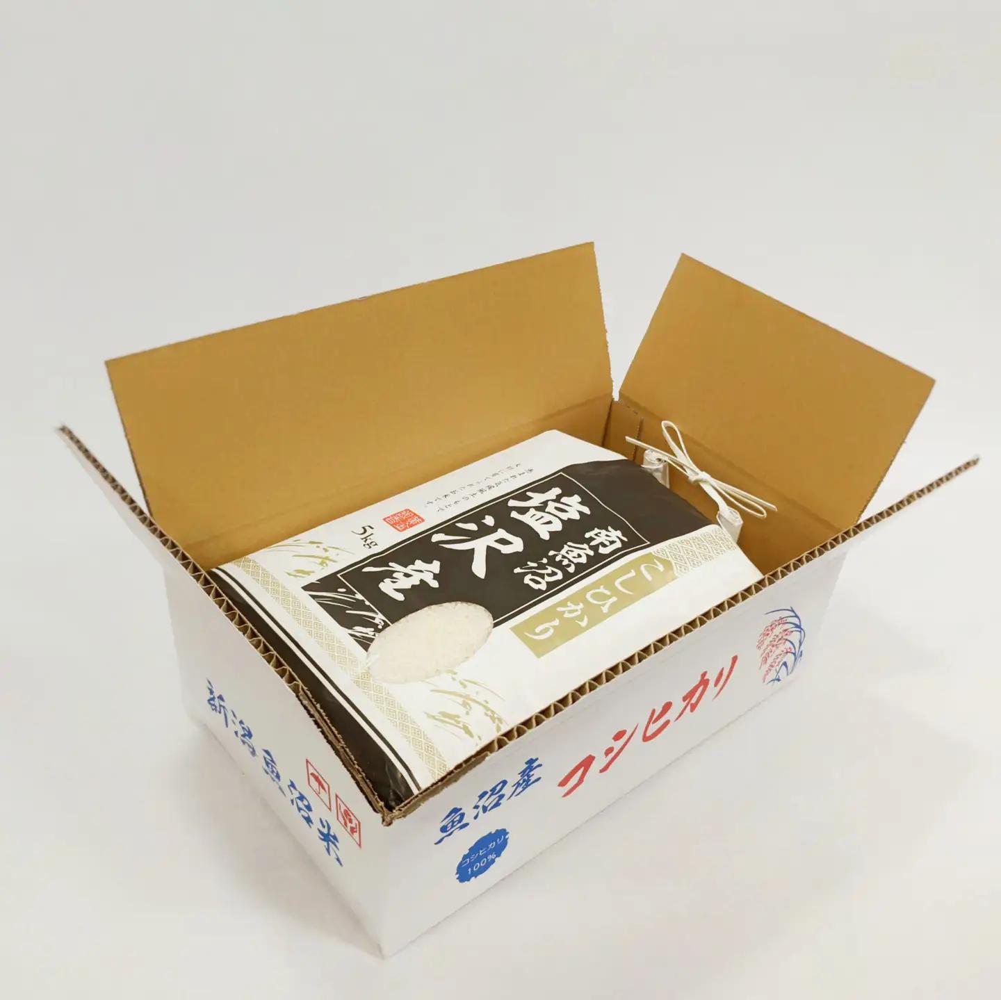 【新米予約】令和８年「五つ星お米マイスター」の南魚沼塩沢産コシヒカリ　精米５kg×12回（毎月定期便）【2026年10月上旬から1ヶ月以内に順次発送予定】｜コシヒカリ