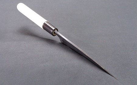 土佐の打ち刃物職人が作る、黒打ち舟行包丁　刃渡り150mm | 青2 朴