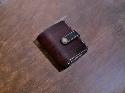 【ふるさと納税】【マホガニーカラー】＜猪牛 本革 財布＞2つ折り 二つ折り 6色からカラー選択可 コンパクト 色が選べる 猪革 牛革 ジビエレザー 小物 ウォレット おさいふ 革工房Tail