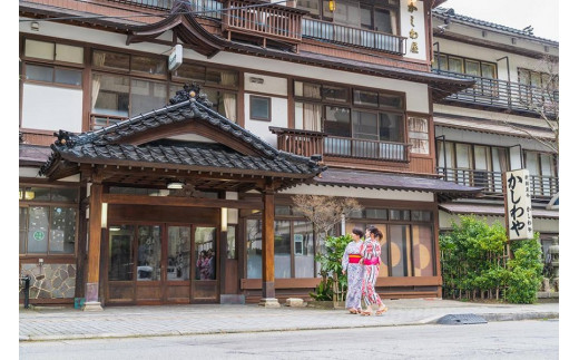 
【旬のおいしい野菜詰合せセット×あつみ温泉かしわや旅館】旬の特産品と宿泊利用券セット
