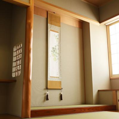 ふるさと納税 本巣市 掛け軸「六瓢息災」 佐藤桂三 九寸立 サイズ:185×39cm 掛け軸 年中掛け 常用 |  | 03