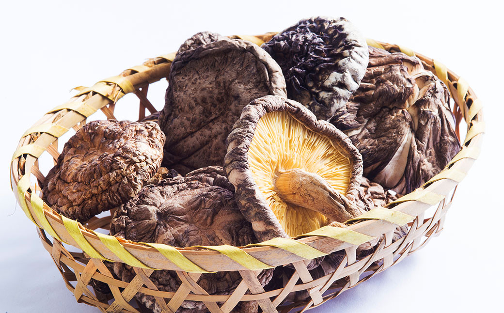 大分県産原木栽培乾しいたけ 上香信