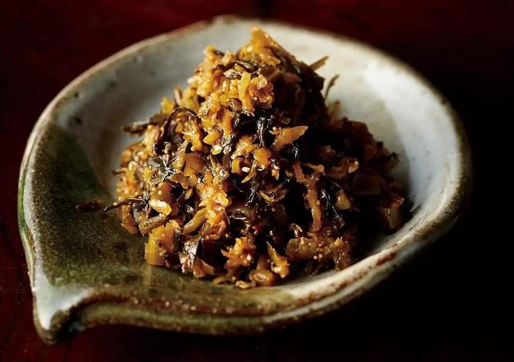 新・厚切り角煮入り 博多ラーメン 5人前 【豚骨ラーメン】| ラーメン 拉麺 博多 とんこつラーメン 豚骨 とんこつ 5食 半生麺 スープ 豚骨スープ とんこつスープ 2種 角煮 煮豚 福岡 福岡県 