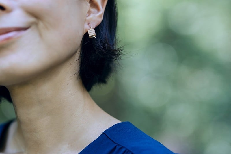 
                  【KALCANO】小国杉ジュエリー hii-ひい イヤリング ピアス ジュエリー jewelry 金属アレルギー対応 樹脂パーツ アクセサリー レディース 熊本 阿蘇小国杉 工芸品 木製 キューブ 一粒タイプ 木糸 ギフト プレゼント Ogunist
                