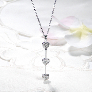 ネックレス プラチナ PT900 ダイヤモンド 0.11ct 3連 ハート ペンダント レディース 可愛い 揺れる 縦長ライン ジュエリー【f278-pt】 ALPAZ149