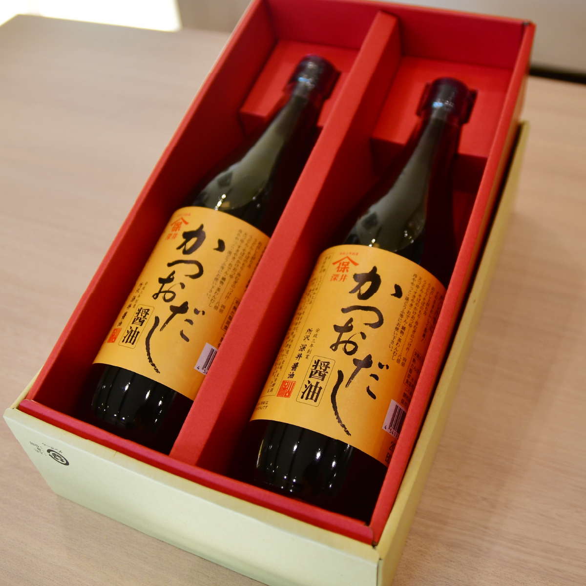 かつおだし醤油 720ml×2本 | 埼玉県 所沢市 醤油 しょうゆ しょう油 だし醤油 かけしょう油 つけしょう油 国産大豆 調味料 万能調味料 味付け 料理 冷ややっこ 焼き魚 刺身 卵かけご飯 