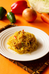 ケンミンの冷凍ビーフンとはるさめのセット BH01