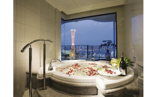 
【ホテル　ラ・スイート神戸ハーバーランド】平休日1泊朝食付 ペア宿泊券《ラグジュアリーフロア》
