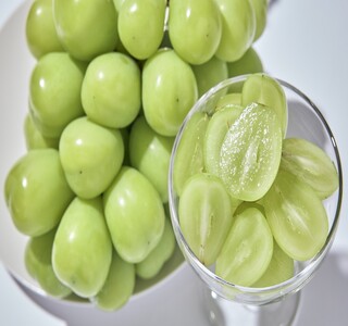 〈2026年度配送分〉シャインマスカット 2房(1.2kg) 〈KF-1〉