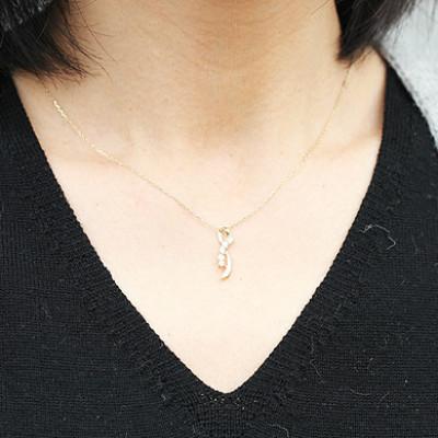 ふるさと納税 韮崎市 ネックレス K18YG イエローゴールド ダイヤモンド 0.2ct リボン 【f132-k18yg】 |  | 01
