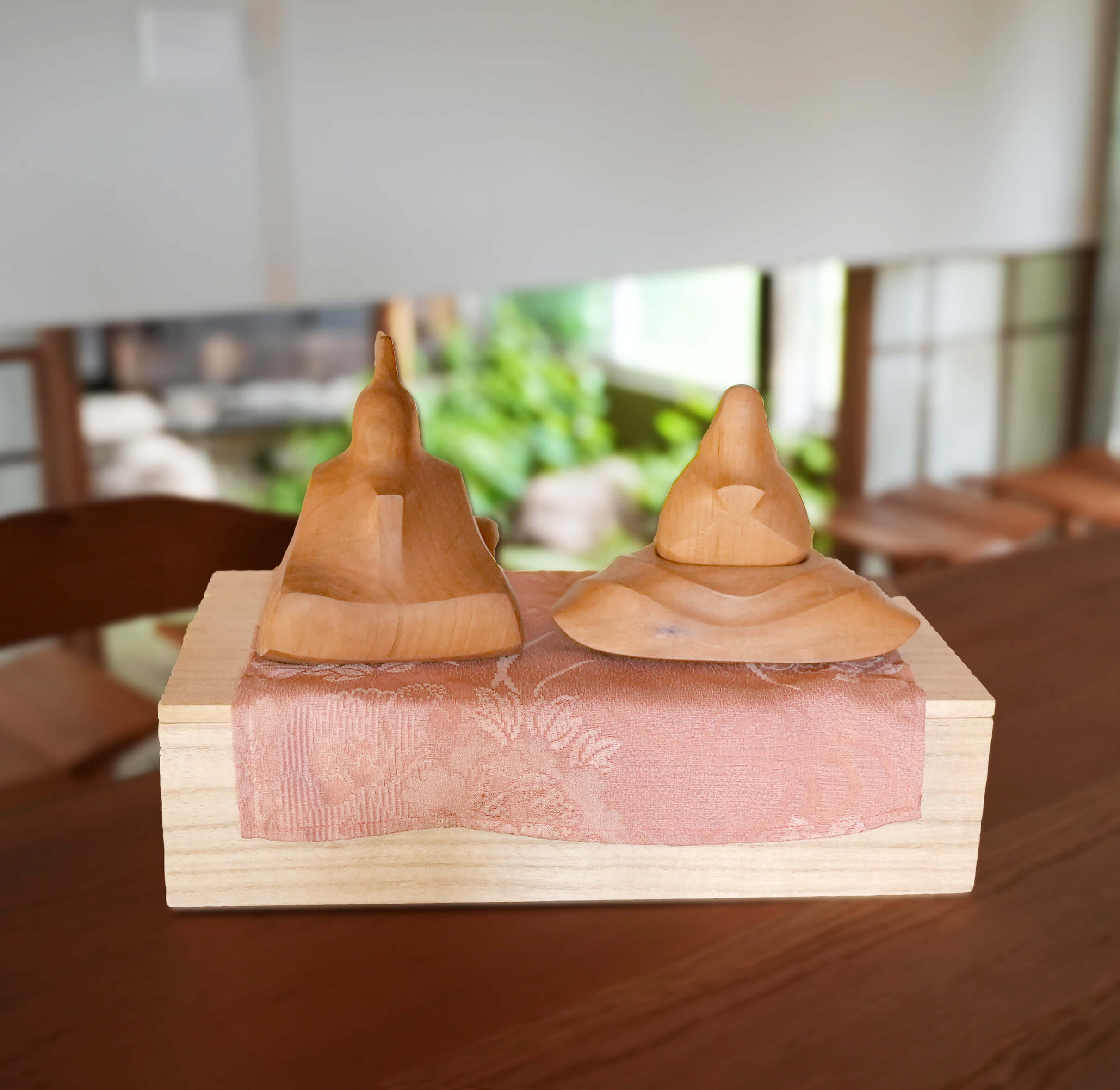 
            ひなにんぎょう 木製 コンパクト 省スペース ひな祭り お雛様 お内裏様 手作り 置物 ハンドメイド インテリア
          