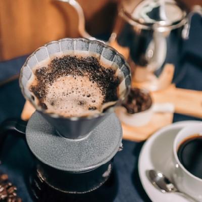 ふるさと納税 関市 アダチブレンド 200g (約20杯分)& パウンドケーキ 3個×2種類(6個)＜詰め合わせ＞ |  | 02