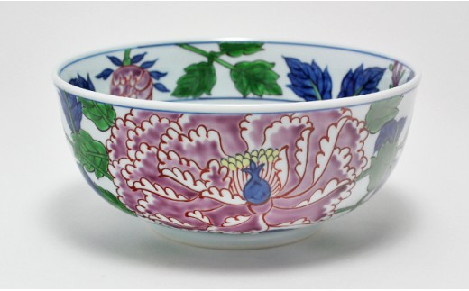【源右衛門窯】 染錦紫牡丹絵 麺鉢 器 食器 鉢 盛鉢 どんぶり ラーメン 有田焼 うつわ 花の絵柄 便利な器 めん鉢 人気 牡丹 使い勝手の良いサイズ そば 手描き 深鉢 85000円 ad007