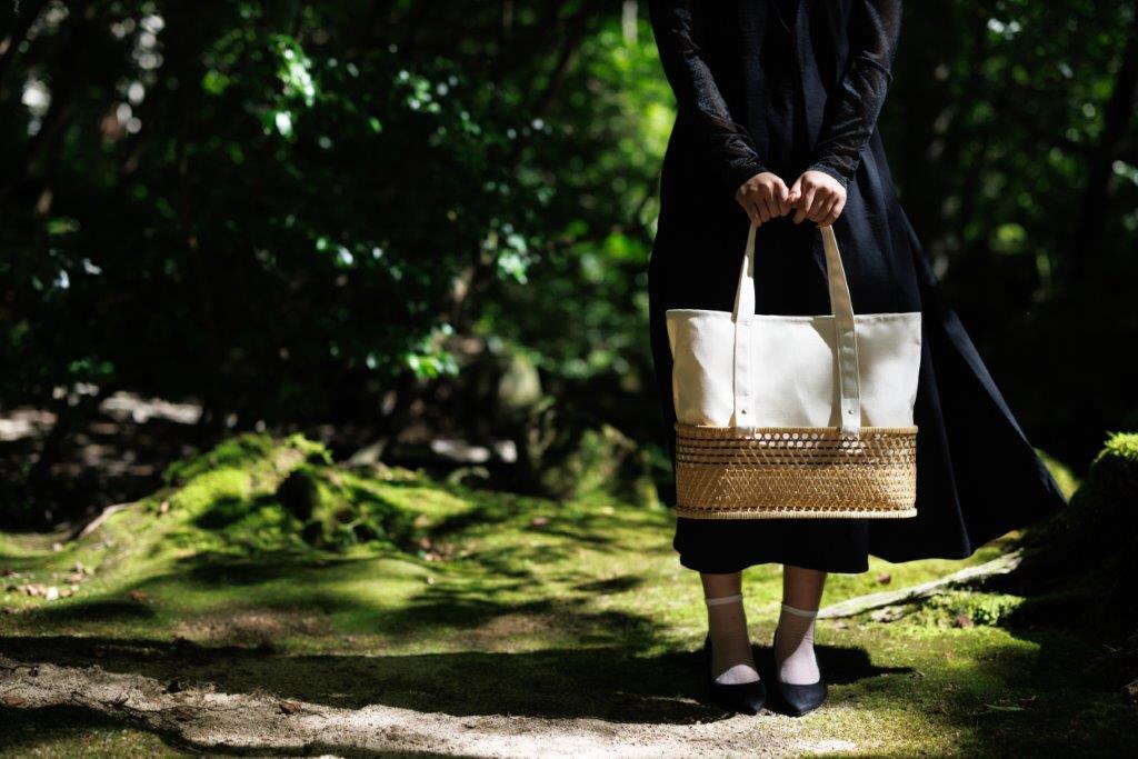 ふたえ籠サイズLホワイト（竹籠フレーム帆布バッグ）2X02125W