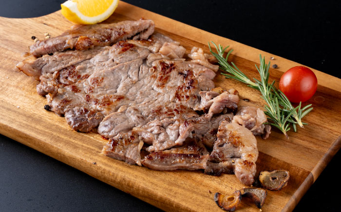 【全3回定期便】熊本県産 あか牛 ステーキ用ヒレ肉(約600g)、ロース肉(約800g) 計約1.4kg / 牛肉 国産 セット 食べ比べ【合同会社 たべたせいか】 [BHBY029]