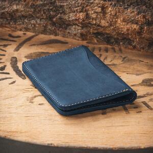 シンプルな革の名刺入れ【ネイビー】