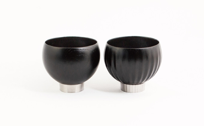 
                  【手作り漆器】sukuf black（ペア）漆器×金属　湯呑・ぐいのみ・小鉢／天然木・本漆 [№5223-0099]
                