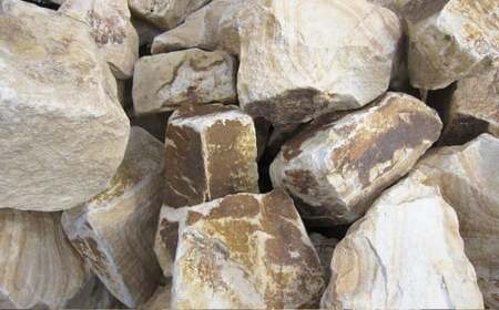 【15個口】庭石、ごろた石 天草大石（150mm～300mm） 約20kg土嚢袋入り 合計約300kg 天草石 大石 ブラウン 茶色 石 天然石 庭 熊本県 上天草市