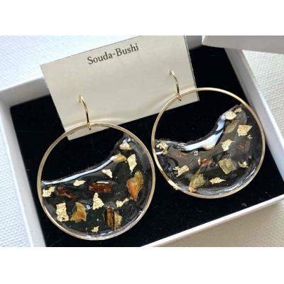 ふるさと納税 土佐清水市 波型フープピアス(ラメ風宗田節入りのレジンアクセサリー)ハンドメイド作品 【R00499】　