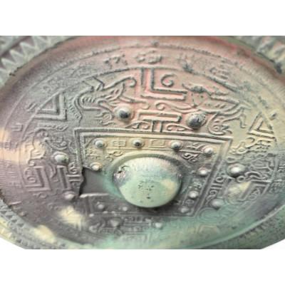 ふるさと納税 高槻市 「青龍三年」方格規矩四神鏡のレプリカ |  | 01