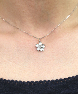 12-9-4 ネックレス桜10金ゴールドペンダント0.02ct 選べるK10 ホワイトゴールドイエローゴールドピンクゴールド【f100-k10】