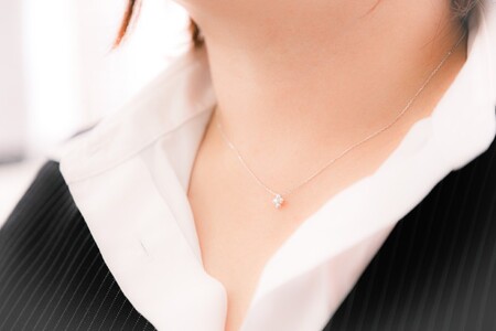 Pt900 フラワーネックレス CN-215