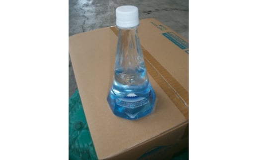 中味も形も!これが富士山です。『富士山麓の天然水』400ml/20本入【1183944】