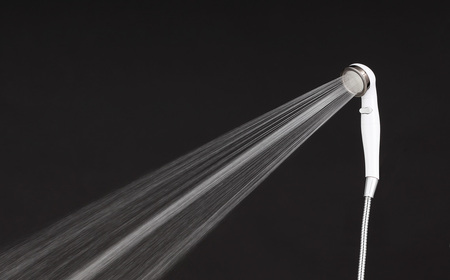 No.455-01 シャワーヘッド BIRAKU2 ビラク 最大60％節水 日本製 YA-WC60 ／ シャワー シャワーヘッド バスグッズ 風呂 お風呂 節水 安心ストップ 増圧機能 極細水流 シル