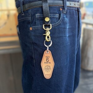 ラフテール【栃木レザー製牛革使用　モーテルキーホルダー】ブラス×ブラック【1712383】