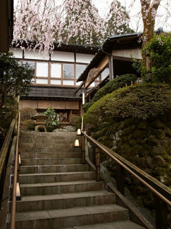 【ふるさと納税】山重本店 ペアお食事券 会席プラン（本券1枚で2名様ご利用）北越の小京都の老舗割烹 記念日などの会食に 料亭ペアチケット 加茂市 割烹 山重