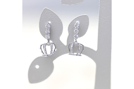 ピアス スタッドピアス プラチナ PT900 ダイヤモンド 0.24ct 王冠 クラウン モチーフ 揺れる 【f092-pt】