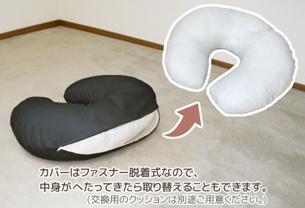 らくらくU字クッション　合皮レザー　スマホ枕　授乳クッション_ブラック【G0589】