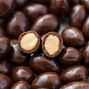 訳ありアーモンドチョコ 1.75kg 350gx5袋 11月～3月発送 チョコレート チョコ スイーツ お菓子 おかし  アーモンド  ミルクチョコ 訳アリ 家庭用 兵庫県 伊丹市