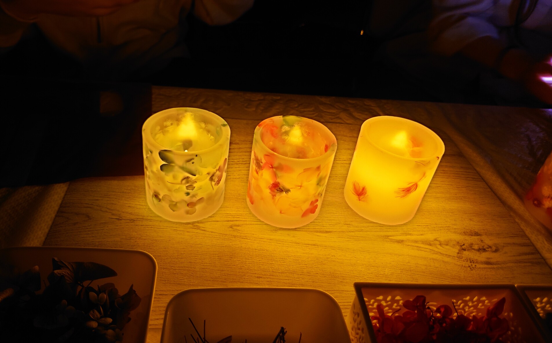 新宿フラワークラフト体験工房 LEDライト専用ボタニカルランタン作り