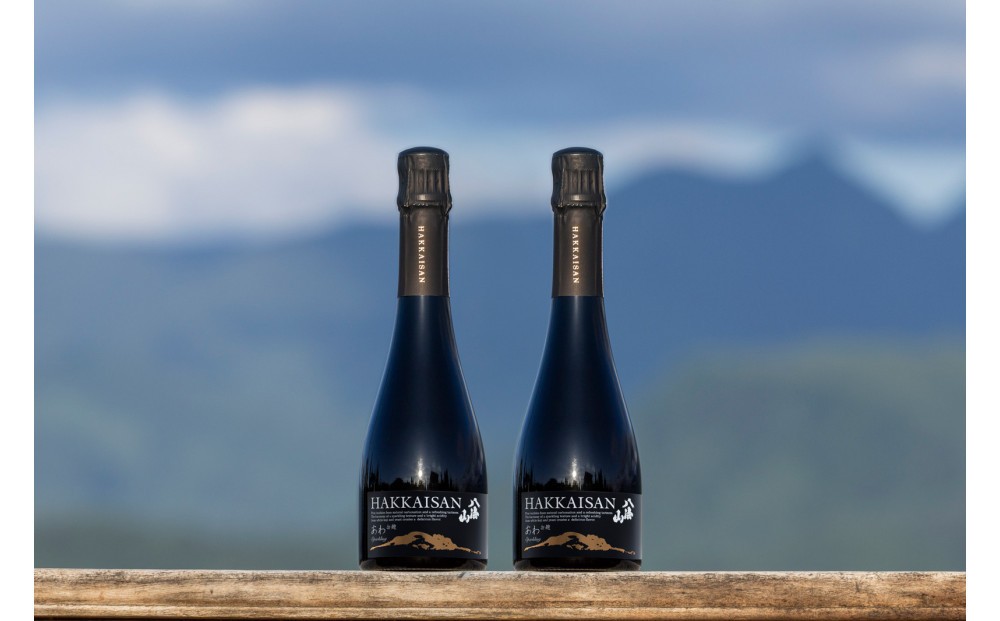 
                  八海山　瓶内二次発酵酒「白麹あわ」（360ml）×2本セット
                