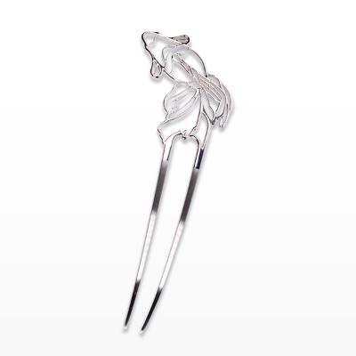 ふるさと納税 静岡市 【地元職人の逸品】美しい尾をゆらし、ゆったりと優雅に泳ぐ琉金　　かんざし「琉金」 |  | 01