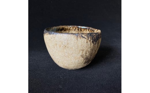 灰釉鉄刷毛茶碗