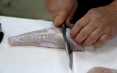 鮮度と品質に自信あり！朝〆新鮮！トラフグ贅沢ぶつ切り（約600g）［冷蔵］木梨ふぐ