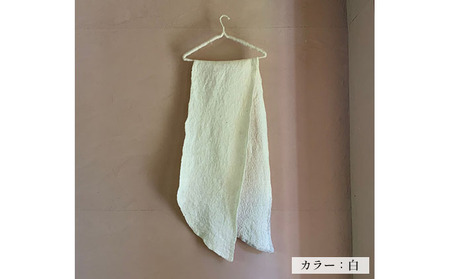 ウールフェルト しっぽショール【北海道美深】 白×焦げ茶