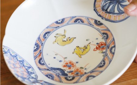 染錦花兎文 丸鉢 1点【谷鳳窯】[NAT010] 肥前吉田焼 焼き物 やきもの 器 うつわ 皿 さら