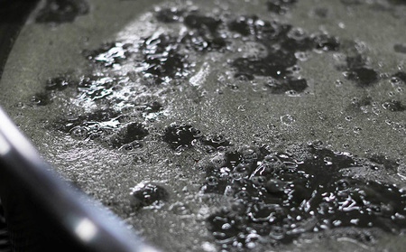 【久米島の久米仙】「ブラウン30度パウチタイプ 500ml」×6本 泡盛 蒸留酒 焼酎 アルコール 酒 酵母 発酵 米 黒麹 米麹 熟成 古酒 もろみ レジャー エコ SDGs ベストセラー 琉球 沖