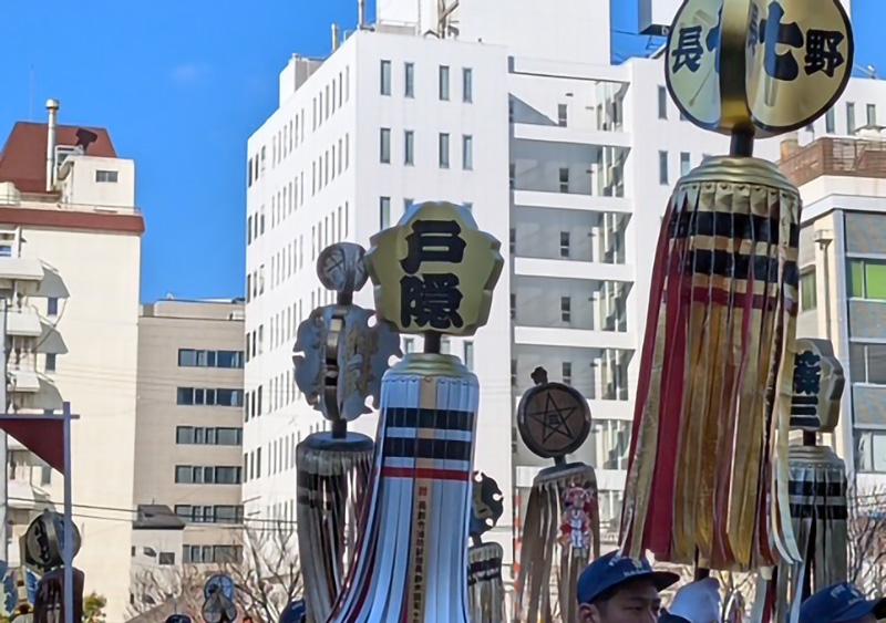 ２号纏（まとい）粋―iki－白黒　名入れ可能 | まとい 纏 漆塗り纏 赤茶色 茶色 白黒 小型 二号 伝統工芸 縁起物 記念品贈答品 開業開店祝 新築祝 結婚祝 周年記念 インテリア 守護飾り 長野