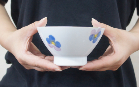 【波佐見町】パンジー 茶碗 2点セット【トーエー】[QC82]