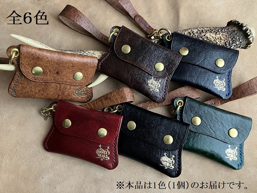鹿革の小銭入れ ストラップ付【ロゴ入り 黒】ミニ財布 コインケース レザー 革小物【R00685】