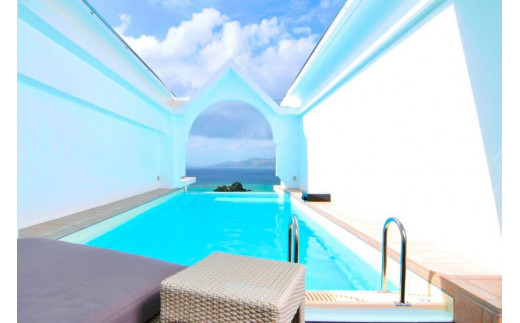 EXES｜ロイヤルプールスイート ペア宿泊券 (3泊 朝食／E-CARD付)｜沖縄旅行 沖縄観光 沖縄ホテル 宿泊券 クーポン