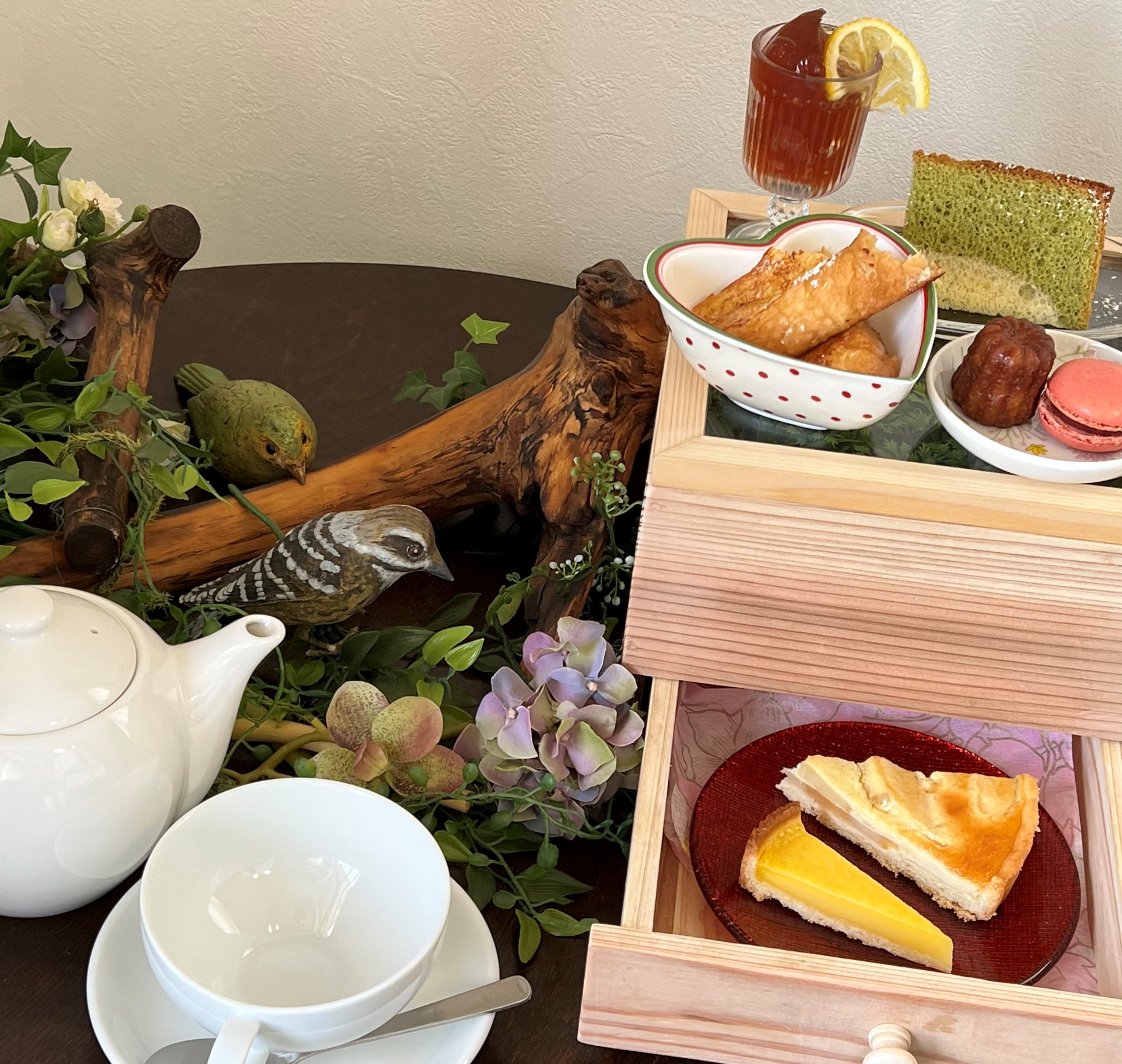 
                  紅茶専門店　The Jardin　本格アフターヌーンティセット券　ペアご利用券　　チケット   　デザート  　天然フレーバ  　高砂市
                