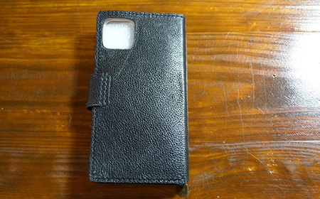 本革製手帳型iPhoneカバー iPhone11 ProMax用 ＜ブラック＞ 国産牛ヌメ革 スマホ 手帳型 カバー iPhone iPhone11 ProMax 本革 レザー 革製品 黒 ブラック 