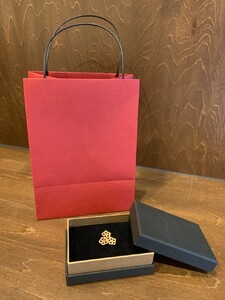 オクラ-パッド　ピンブローチ（金）【kt059-002-1】